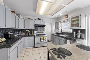 124 E Humboldt St, San Jose, CA 95112 - Photo 13