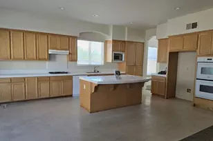 833 Branding Iron St, Oakdale, CA 95361 - Photo 11