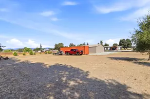 8885 New Ave, Gilroy, CA 95020 - Photo 43