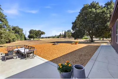 8885 New Ave, Gilroy, CA 95020 - Photo 37