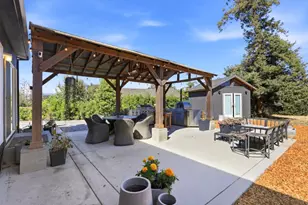 8885 New Ave, Gilroy, CA 95020 - Photo 35
