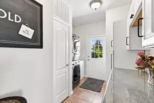 8885 New Ave, Gilroy, CA 95020 - Photo 33