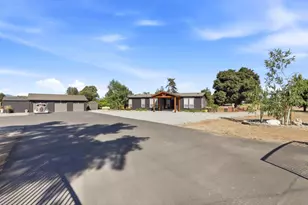 8885 New Ave, Gilroy, CA 95020 - Photo 3