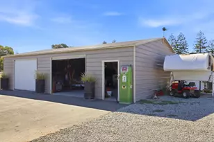 8885 New Ave, Gilroy, CA 95020 - Photo 45