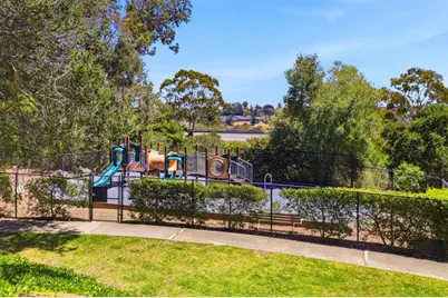 37 Weepingridge Ct, San Mateo, CA 94402 - Photo 43
