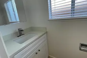 10 Sycamore Ct, Redwood City, CA 94061 - Photo 9