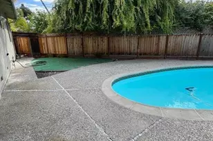 10 Sycamore Ct, Redwood City, CA 94061 - Photo 21