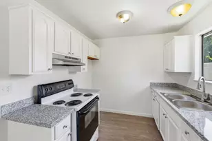 8711 Kelley Dr, Stockton, CA 95209 - Photo 9