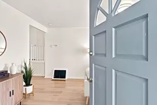 93 Muirwood Dr, Daly City, CA 94014 - Photo 5