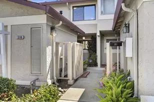 1396 Pinehurst Square, San Jose, CA 95117 - Photo 3