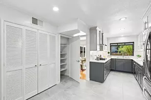 22890 Cricket Hill Rd, Cupertino, CA 95014 - Photo 17