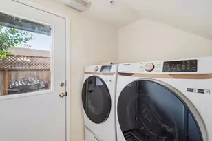 110 Library Ln, Santa Cruz, CA 95062 - Photo 21