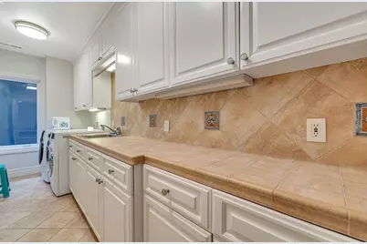 2120 Stockbridge Ave, Woodside, CA 94062 - Photo 23