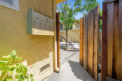 1128 Oakmont Dr, San Jose, CA 95117 - Photo 7