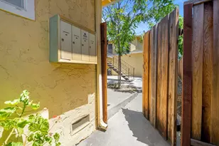 1128 Oakmont Dr, San Jose, CA 95117 - Photo 7