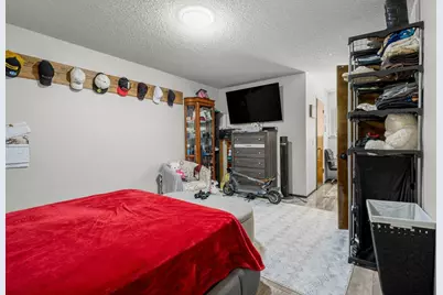 1128 Oakmont Dr, San Jose, CA 95117 - Photo 37