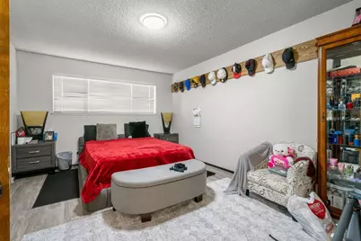 1128 Oakmont Dr, San Jose, CA 95117 - Photo 35