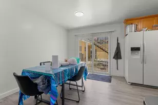 1128 Oakmont Dr, San Jose, CA 95117 - Photo 17