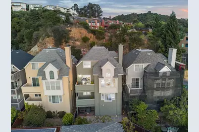 4431 Terrabella Way, Oakland, CA 94619 - Photo 7