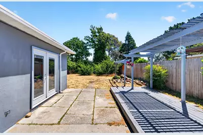 1111 Marionola Way, Pinole, CA 94564 - Photo 19