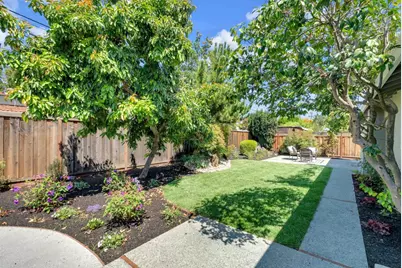 865 W Knickerbocker Dr, Sunnyvale, CA 94087 - Photo 31
