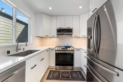 808 Pine St, Oakland, CA 94607 - Photo 19