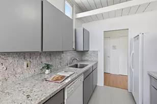 256 E Charleston Rd, Palo Alto, CA 94306 - Photo 19