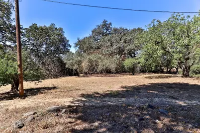 11705 Foothill Ave, Gilroy, CA 95020 - Photo 95