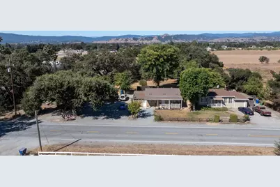 11705 Foothill Ave, Gilroy, CA 95020 - Photo 5