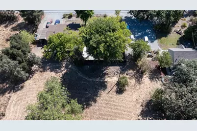 11705 Foothill Ave, Gilroy, CA 95020 - Photo 9
