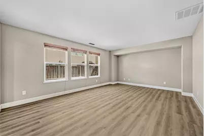 5272 Glimmer Way, Sacramento, CA 95835 - Photo 7