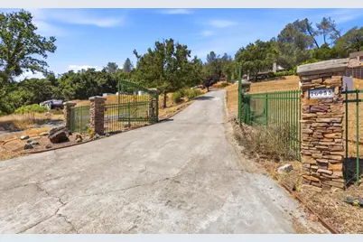 16955 Uvas Rd, Morgan Hill, CA 95037 - Photo 61