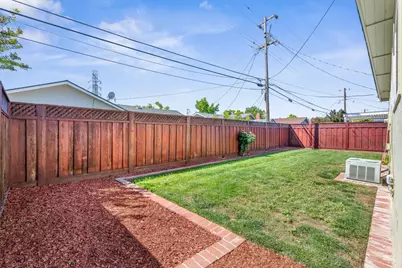 1832 Calistoga Dr, San Jose, CA 95124 - Photo 35