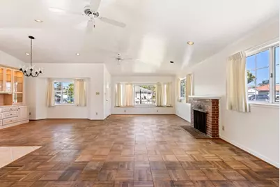 208 Angelus Dr, Salinas, CA 93906 - Photo 11