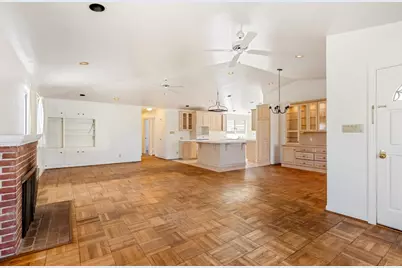 208 Angelus Dr, Salinas, CA 93906 - Photo 7