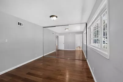 135 N Claremont Ave, San Jose, CA 95127 - Photo 17