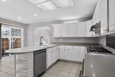 135 N Claremont Ave, San Jose, CA 95127 - Photo 11