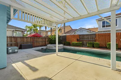 1951 Trail Way, Turlock, CA 95382 - Photo 5