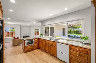 22184 Via Camino Ct, Cupertino, CA 95014 - Photo 21