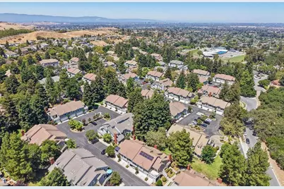 2538 Yerba Hills Ct, San Jose, CA 95121 - Photo 33
