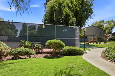4882 Cherrythorne Ln, San Jose, CA 95129 - Photo 35