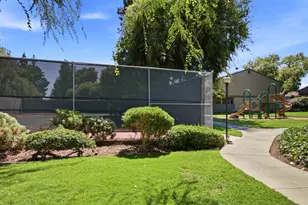 4882 Cherrythorne Ln, San Jose, CA 95129 - Photo 35