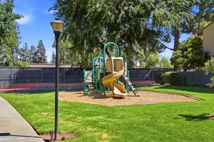 4882 Cherrythorne Ln, San Jose, CA 95129 - Photo 33