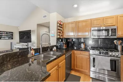 173 San Pedro Cir, San Jose, CA 95110 - Photo 9