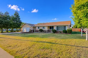 100 Pedras Rd, Turlock, CA 95382 - Photo 3