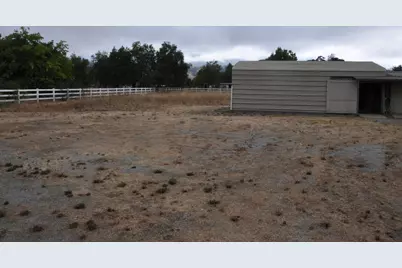 1900 Riedel Ct, San Martin, CA 95046 - Photo 17