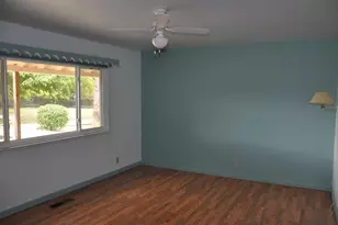 1900 Riedel Ct, San Martin, CA 95046 - Photo 9