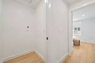 882 S Almaden Ave 2, San Jose, CA 95110 - Photo 17
