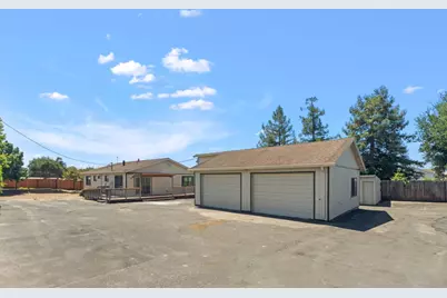 18 Hawthorne Ave, Watsonville, CA 95076 - Photo 19