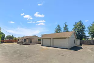 18 Hawthorne Ave, Watsonville, CA 95076 - Photo 19